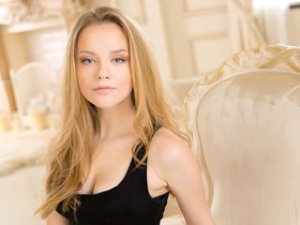 ClassyMissAlice's Sexcam