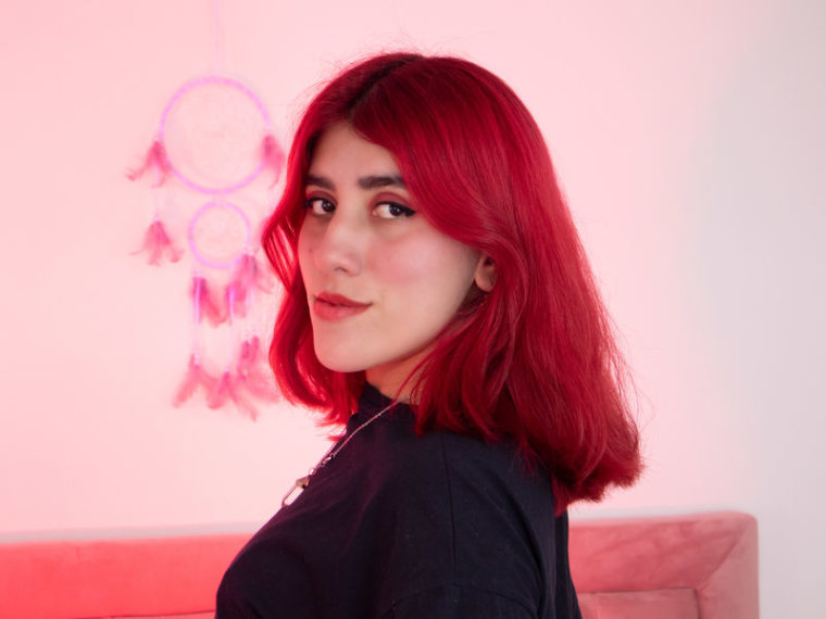 CloeThomson's profile - Image n°0