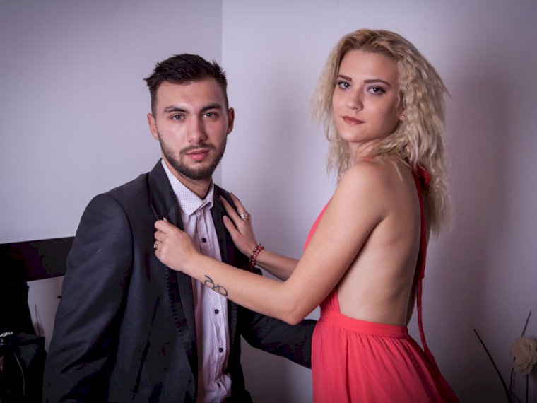 CodyAndTimeea's profile - Image n°0