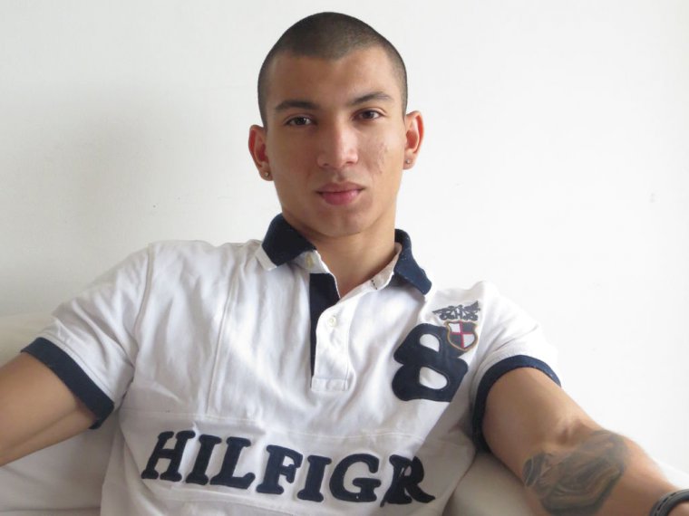 Colombianbiceps's profile - Image n°0