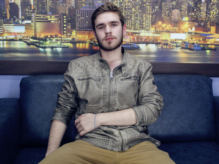 CorbinGrey's profile - Image n°0