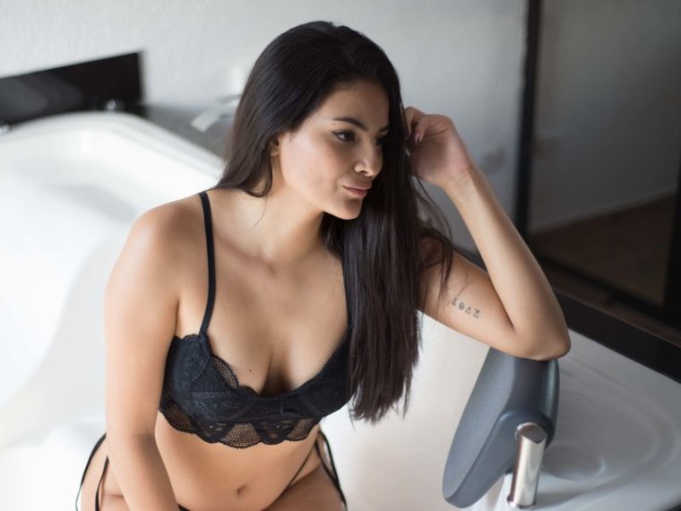 CorinneDoyle's profile - Image n°0