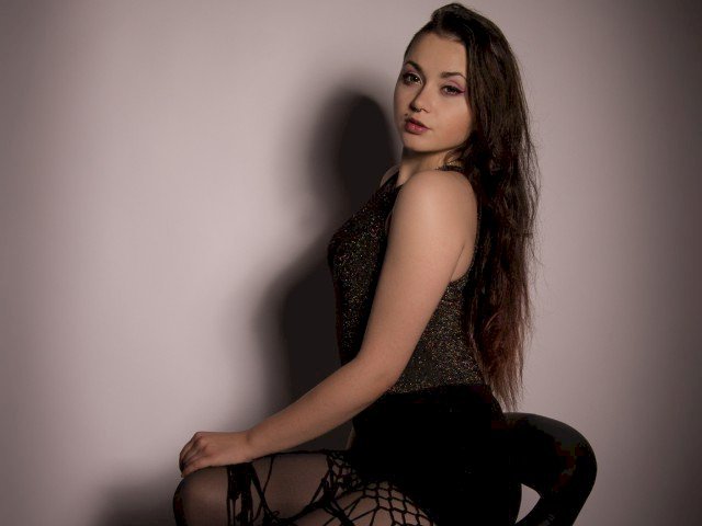 CourtDesire's profile - Image n°1