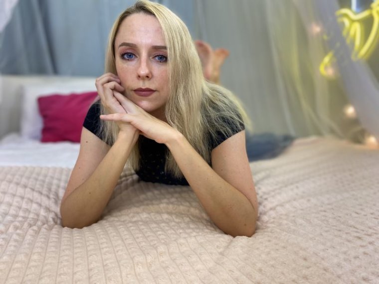 CourtneyDavison's profile - Image n°0