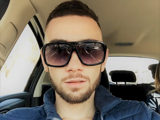 cum4u's profile - Image n°1