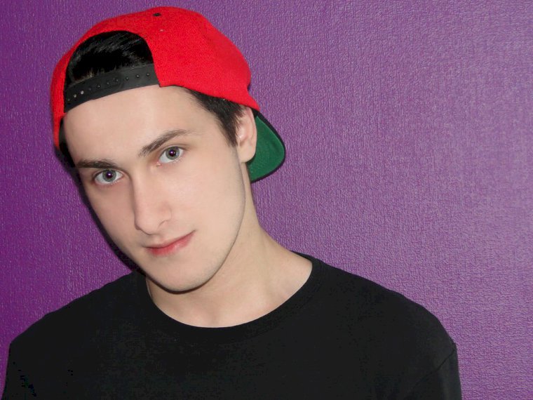 CuteNHotBrendan's profile - Image n°1