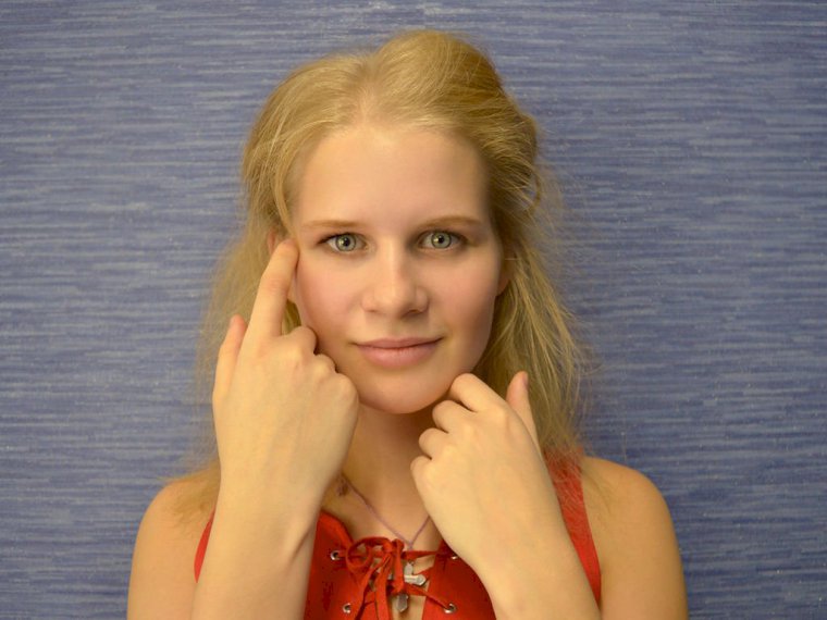 CuteWhitneyForU's profile - Image n°1