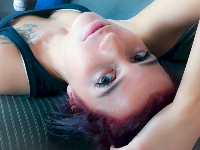 DeborahY's profile - Image n°2
