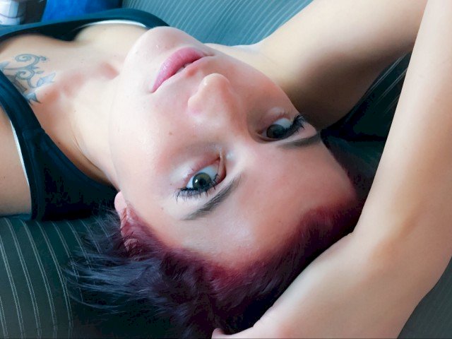 DeborahY's profile - Image n°3