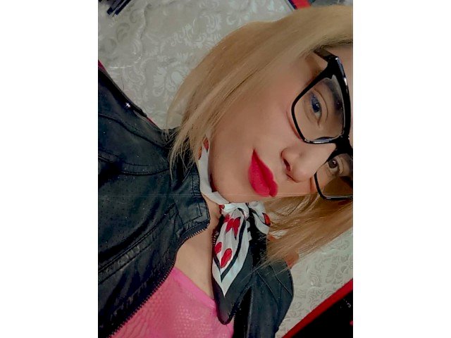 DannaSanMa's profile - Image n°1