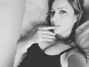 DenisseTay's Sexcam