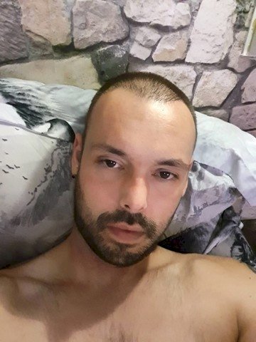 Dude1985's profile - Image n°0