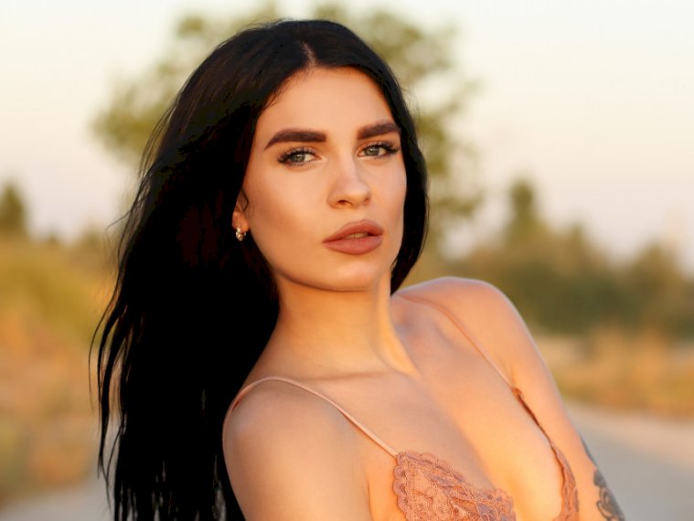 DiorSteisi's profile - Image n°0