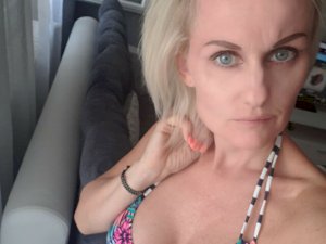 Webcam sex with Daryna