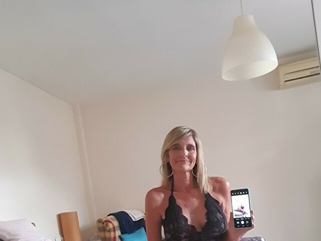 Djdebz's profile - Image n°4