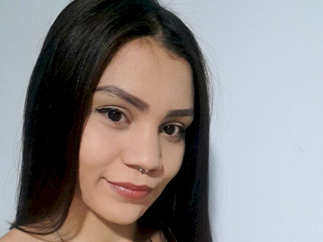 DOLLHORNYMAY's profile - Image n°0