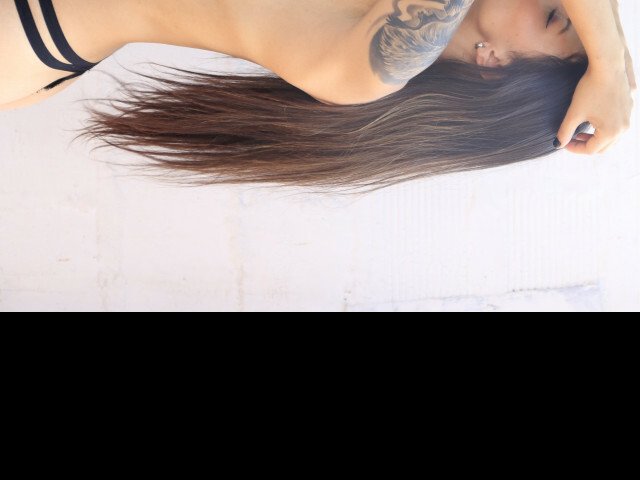 danarossee's profile - Image n°3