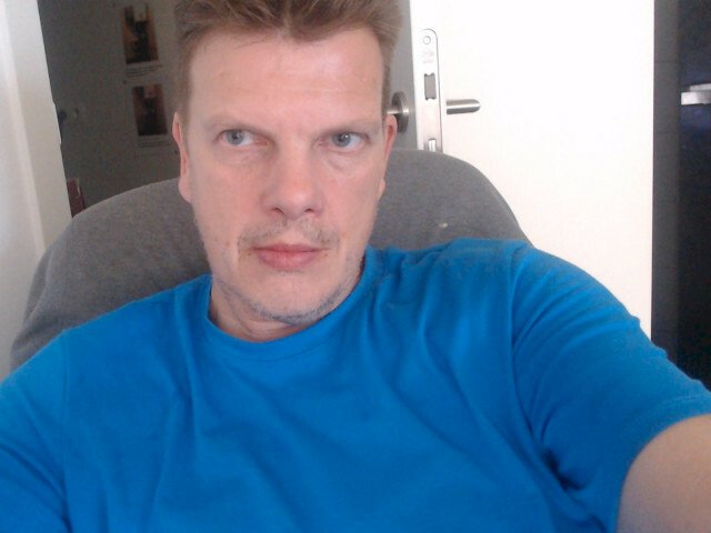 davidhot1's profile - Image n°1