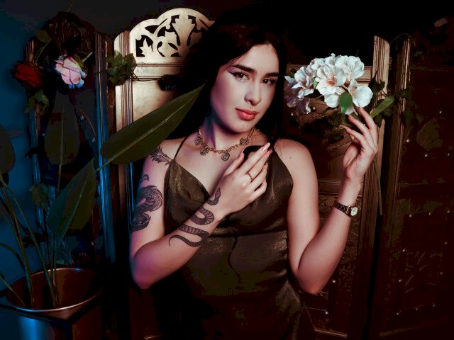 DanielleJay's profile - Image n°1