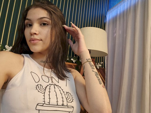 DinaAmstrong's profile - Image n°0
