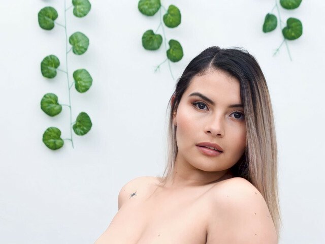 DakotaConey's profile - Image n°4