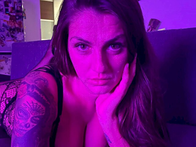 desireEVA's profile - Image n°1