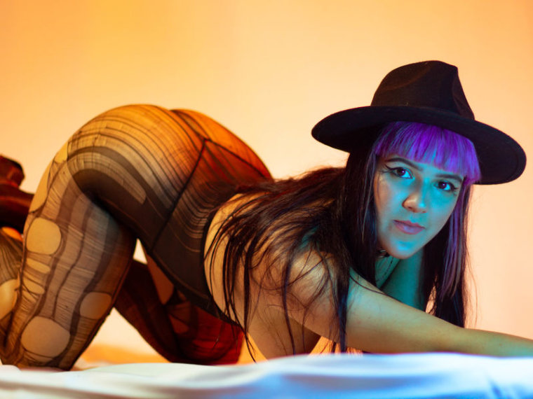DafneKim's profile - Image n°0