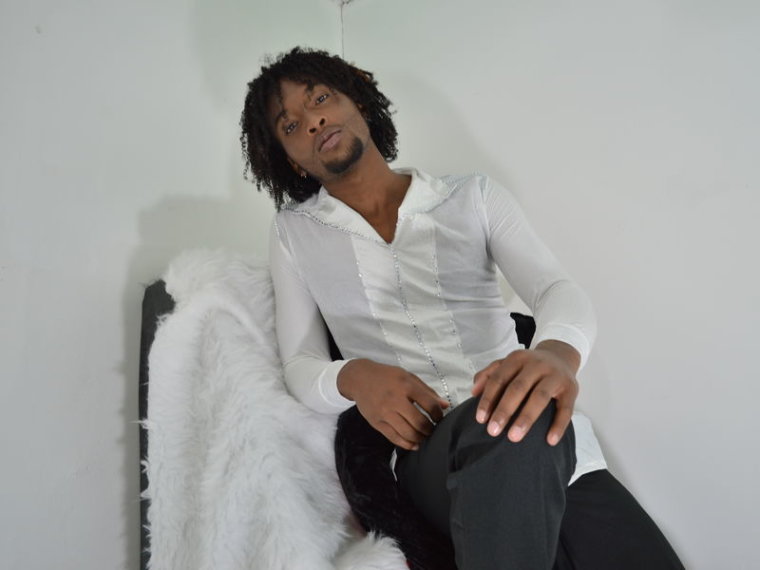 DaironBlack's profile - Image n°0