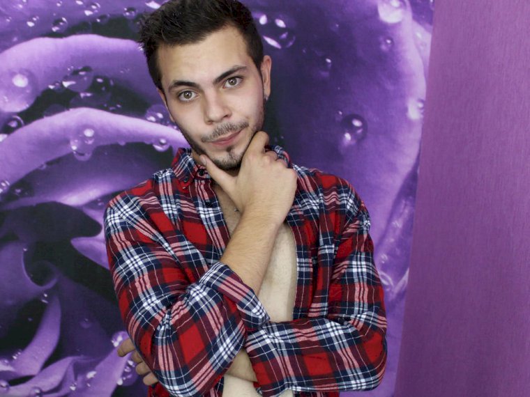 DamianHays's profile - Image n°1