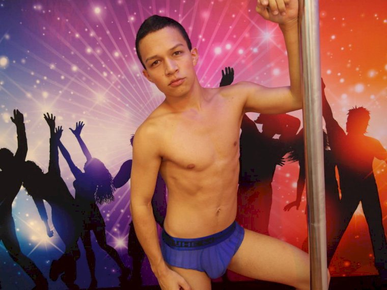 dancertyler's profile - Image n°1