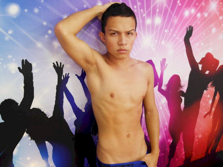 dancertyler's profile - Image n°0