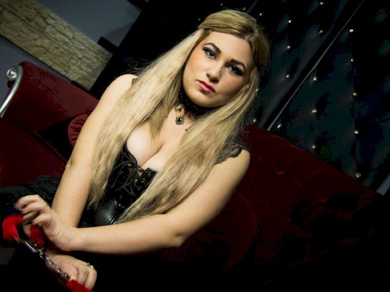 daneris's profile - Image n°1