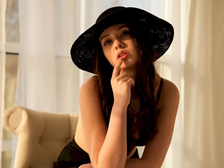 DaniEllaFair's profile - Image n°0