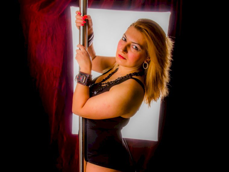 darkswidow's profile - Image n°1