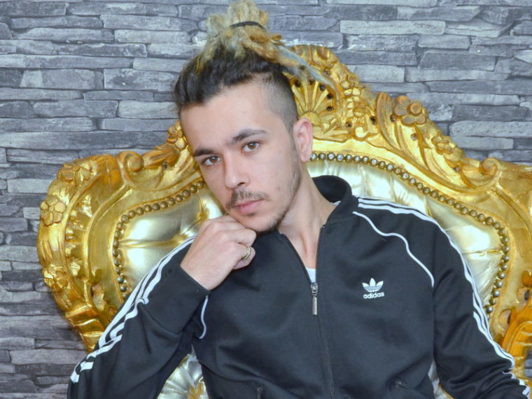 DavisAcosta's profile - Image n°0