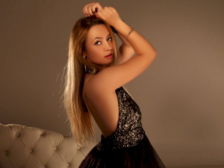 DellyaJay's profile - Image n°1