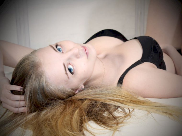 DeluxeBabe's profile - Image n°0