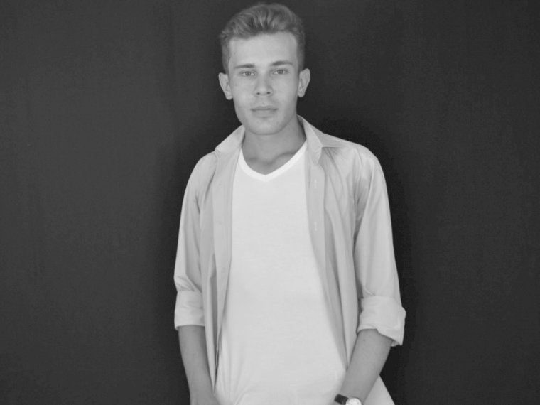 DenisBlue's profile - Image n°0