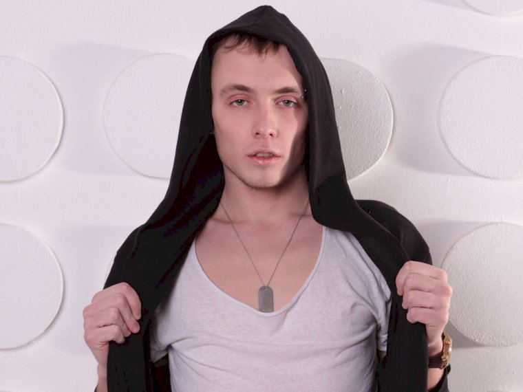 DiegoNaughty's profile - Image n°0