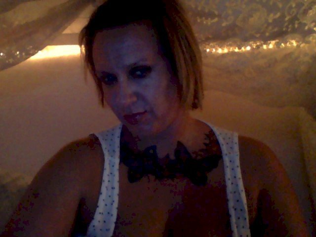 dikluvinslut's profile - Image n°1
