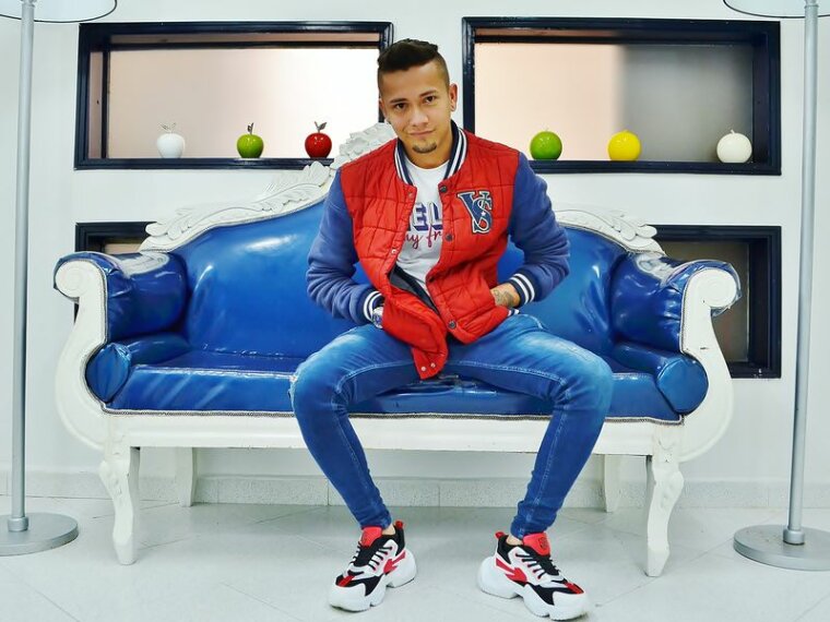 DILANhottyLATIN's profile - Image n°0