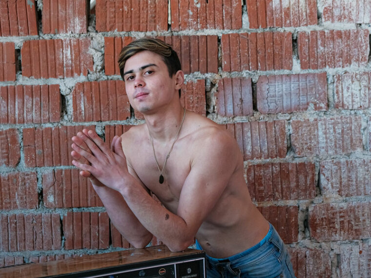 DilanPose's profile - Image n°0