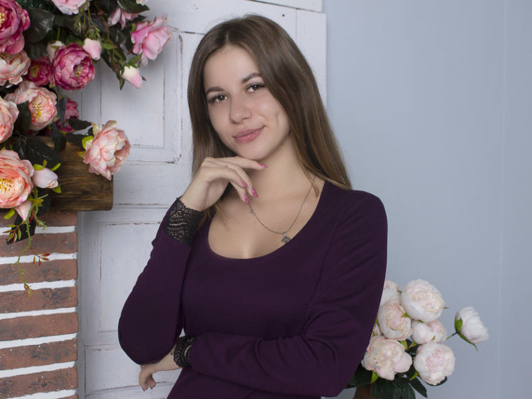 DinaAugust's profile - Image n°0