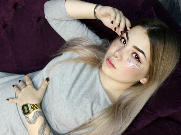 DitaFonSix's profile - Image n°0