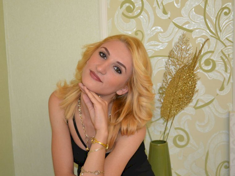 DivineAysha's profile - Image n°1