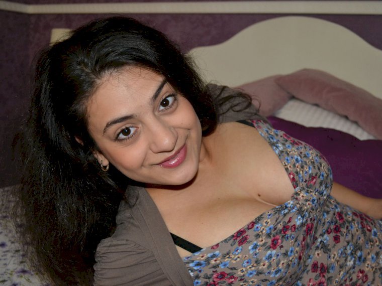 DivineTeressa's profile - Image n°1