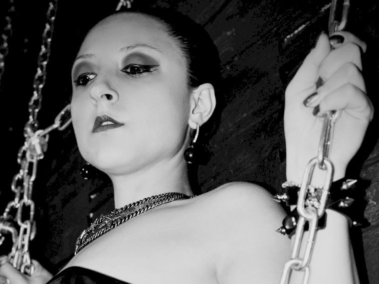 DominatrixF's Profil - Bild n°1