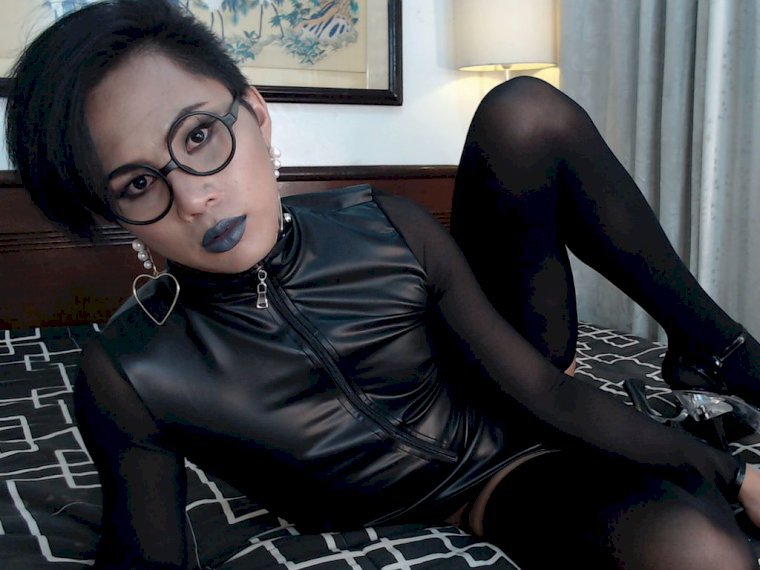 Profil de DominatrixGifted - Photo n°1