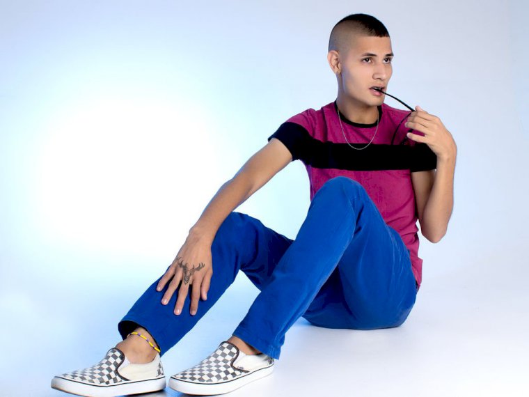 DylanPerry's profile - Image n°0