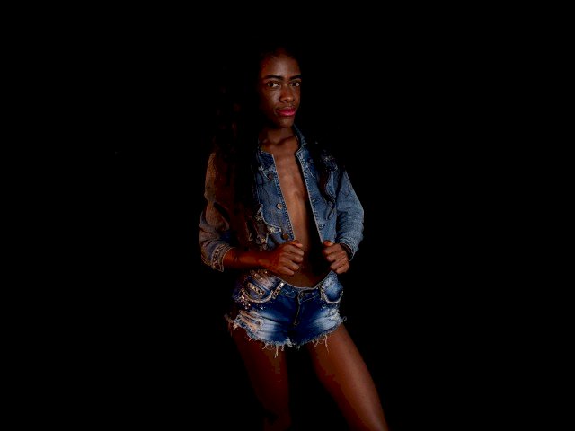 ebonyjolly's profile - Image n°50